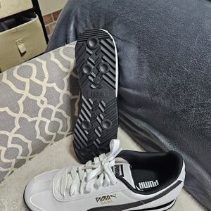 Brand New Puma Mens Shoes Dize 10